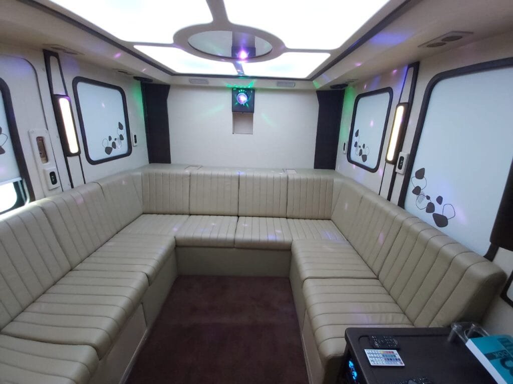 Sewa Luxury Big Bus