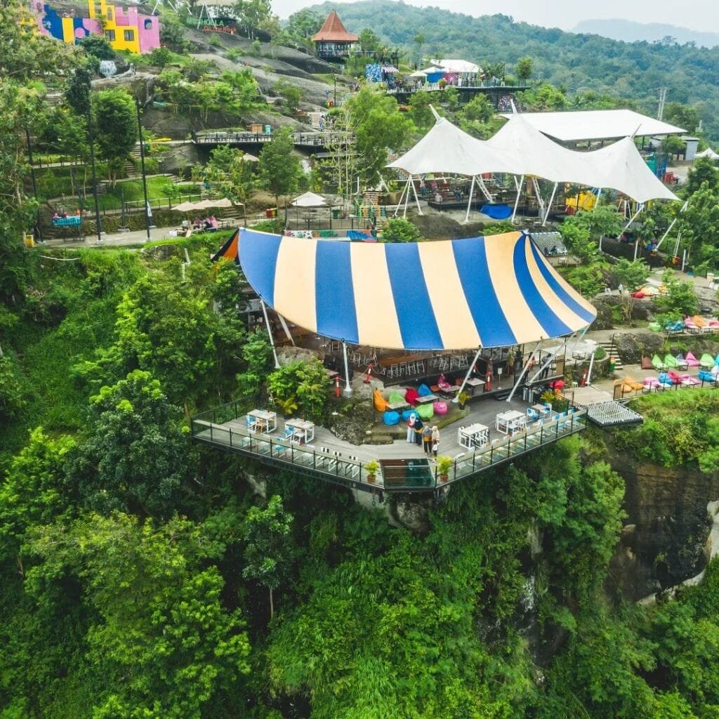 Obelix Hills Sunset View