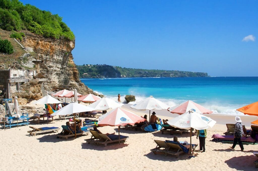 15 Tempat Wisata Di Bali Terpopuler dan Terbaru 21 Dreamland Beach