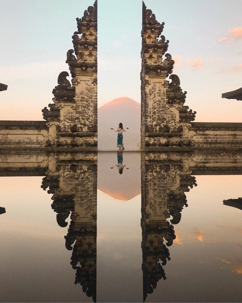 15 Tempat Wisata Di Bali Terpopuler dan Terbaru 3 pura lempuyangan