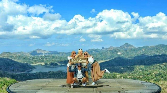 10 Tempat Wisata Terbaik Akhir Tahun Di Indonesia 6 Kalibiru Jogja