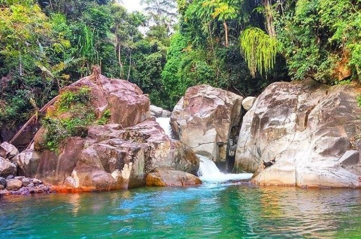 10 Tempat Wisata Terbaik Akhir Tahun Di Indonesia 7 Labuak Rantiang