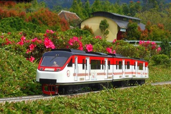 Taman Miniatur Kereta Api Indonesia Bandung